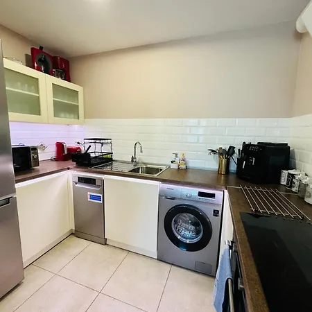 בית הארחה Villa Holiday