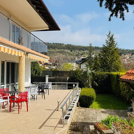 Gasthuis Villa Holiday 4*